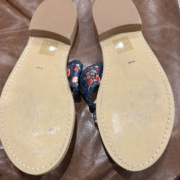 Jack Rogers Floral Sandals size 9.5 - Picture 3 of 3